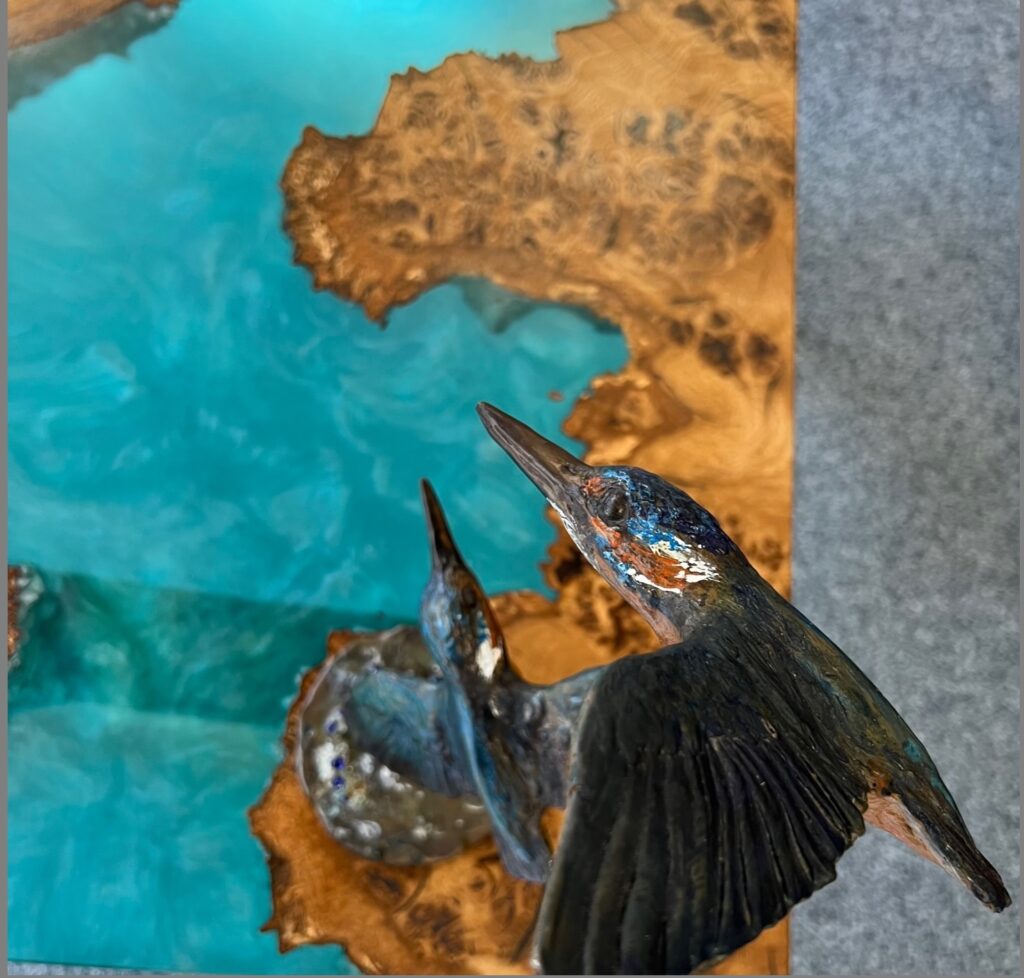 Bronze Kingfishers on a River Table of resin and Oak